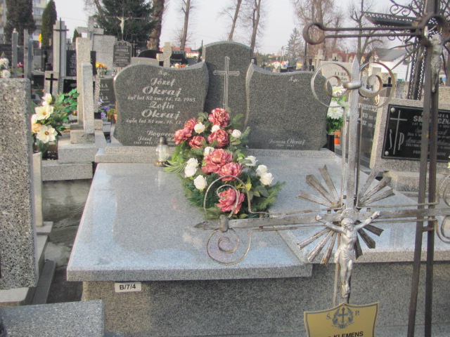 Grób Józef Okraj